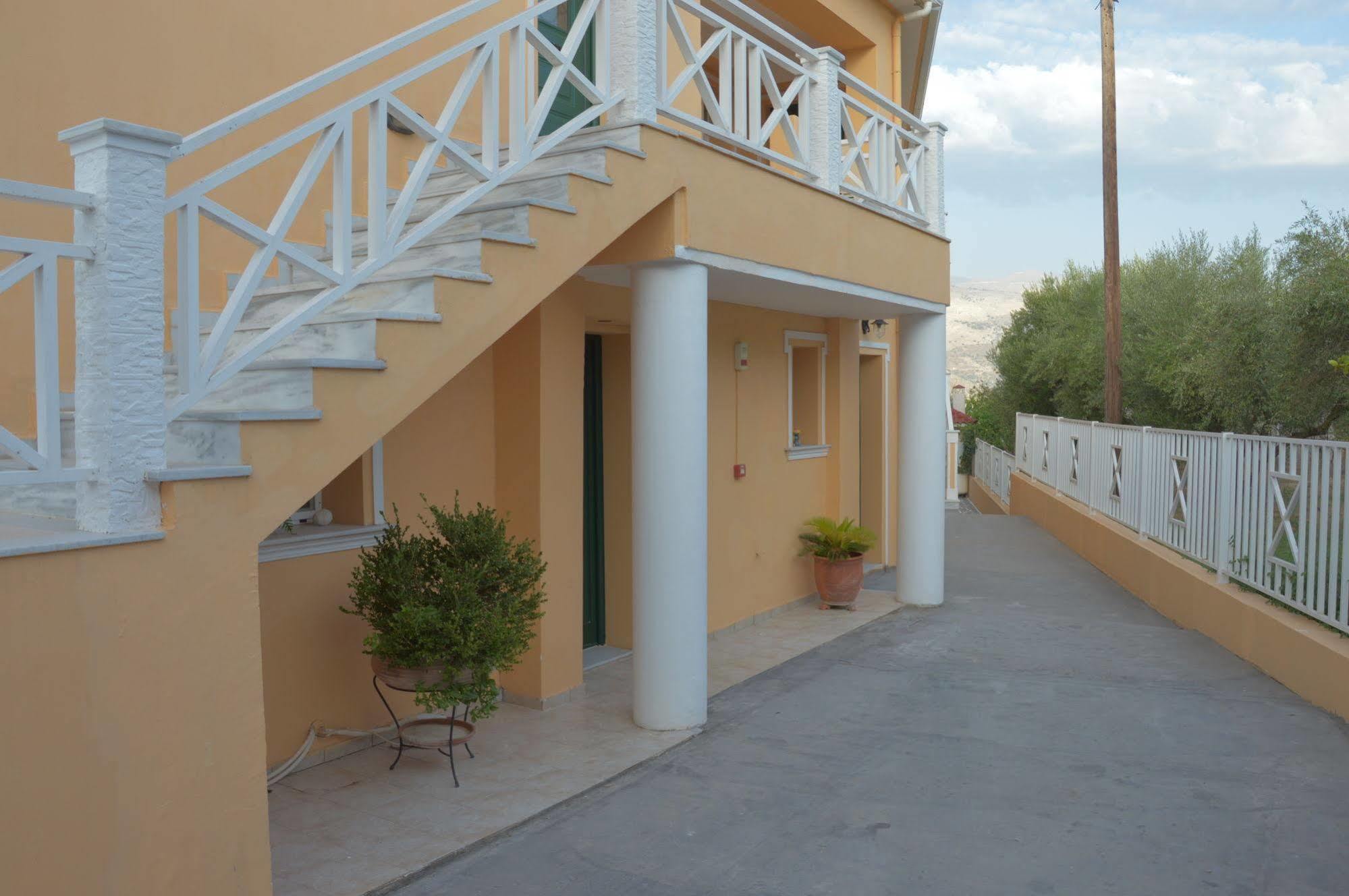 Villa Reverenza Lixouri Exterior photo