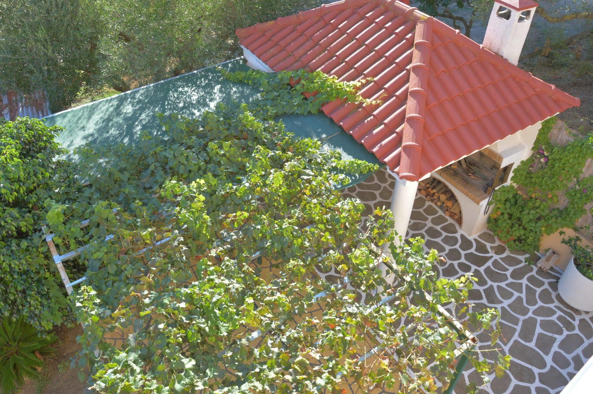 Villa Reverenza Lixouri Exterior photo
